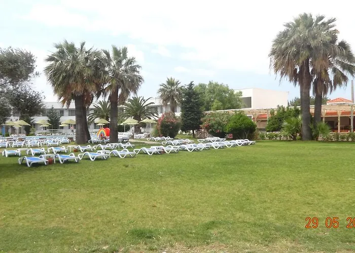 Aparthotel Altin Yunus Apart Beach Plus 4*