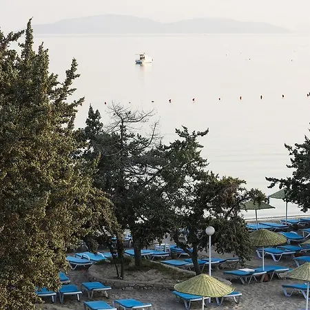 Ξενοδοχείο με διαμερίσματα Altin Yunus Çeşme